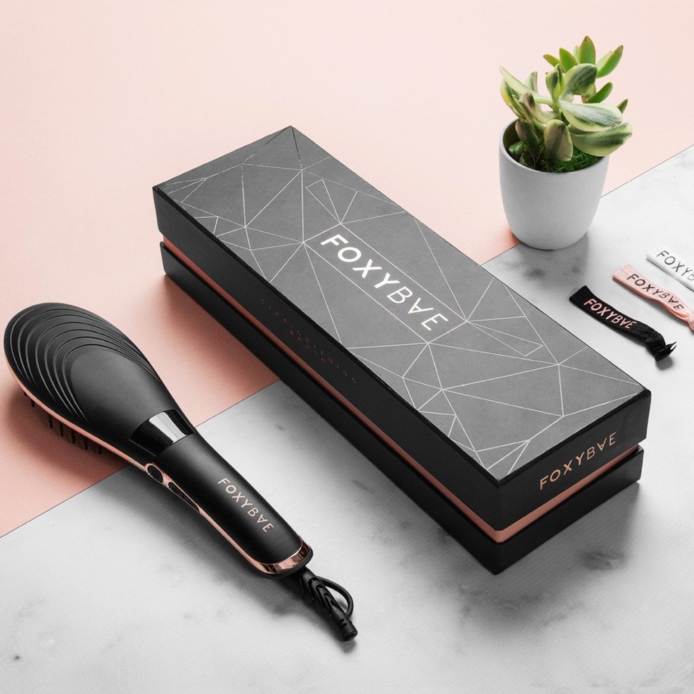 FoxyBae rose gold straightening brush &storage bag